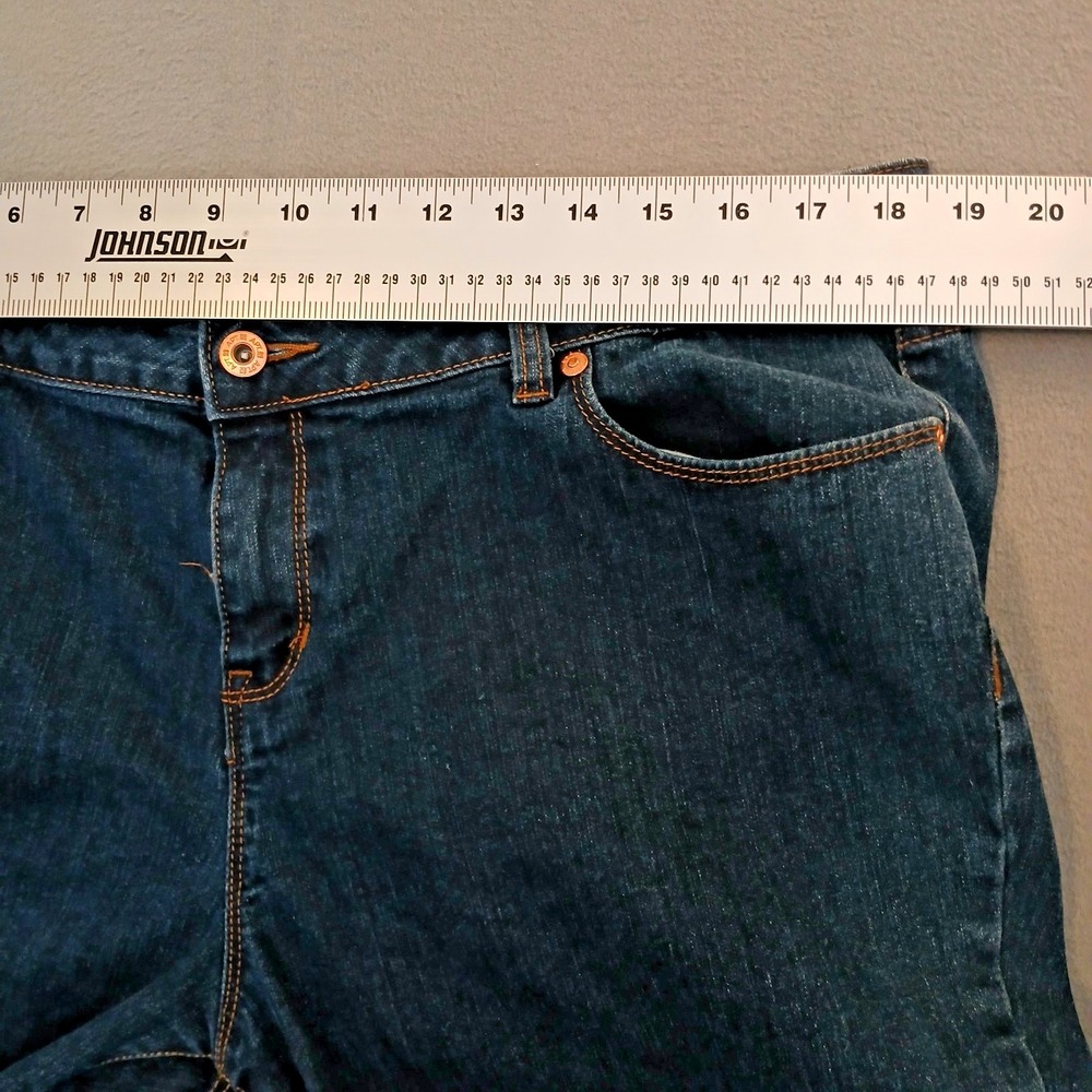 Apt 9 Women Classic Bootcut Denim Jean 16 Mid Rise Dark Stretch Everyday Basic - Picture 4 of 12